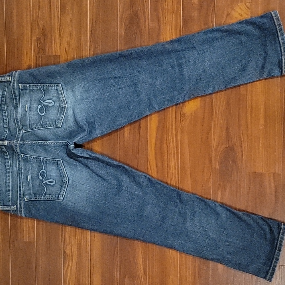 GUESS Jeans - Picture 2 of 9